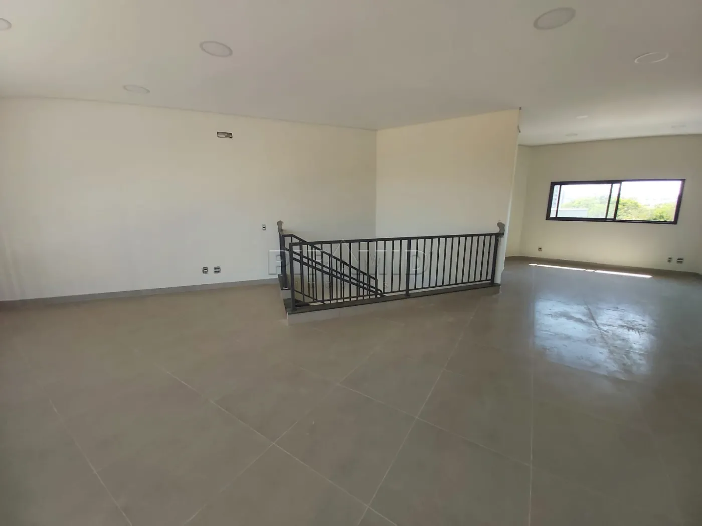 Alugar Comercial / Sal&atilde;o em Ribeir&atilde;o Preto R$ 8.000,00 - Foto 1
