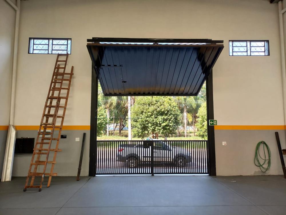 Alugar Comercial / Sal&atilde;o em Ribeir&atilde;o Preto R$ 5.500,00 - Foto 3