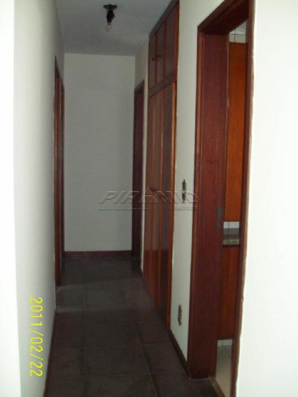 Alugar Apartamento / Padr&atilde;o em Ribeir&atilde;o Preto R$ 1.300,00 - Foto 2