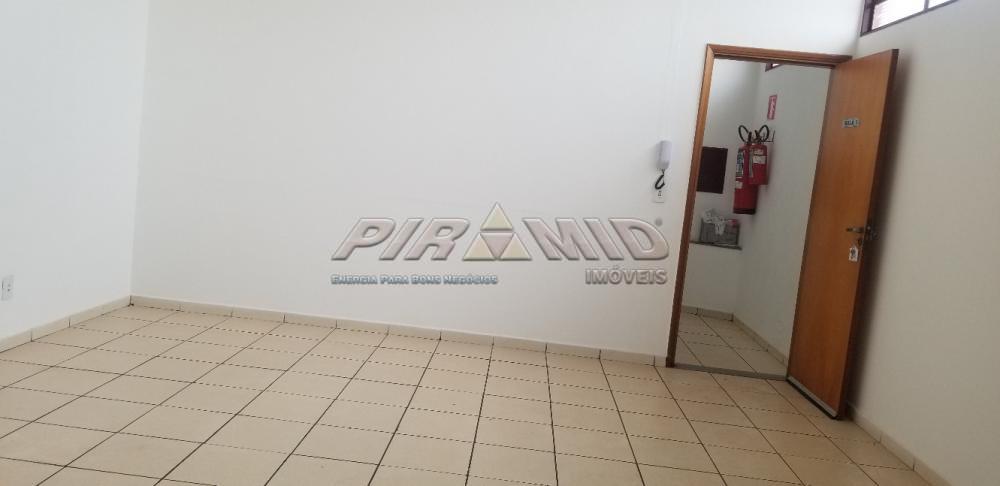 Alugar Comercial / Sala em Ribeir&atilde;o Preto R$ 1.050,00 - Foto 1