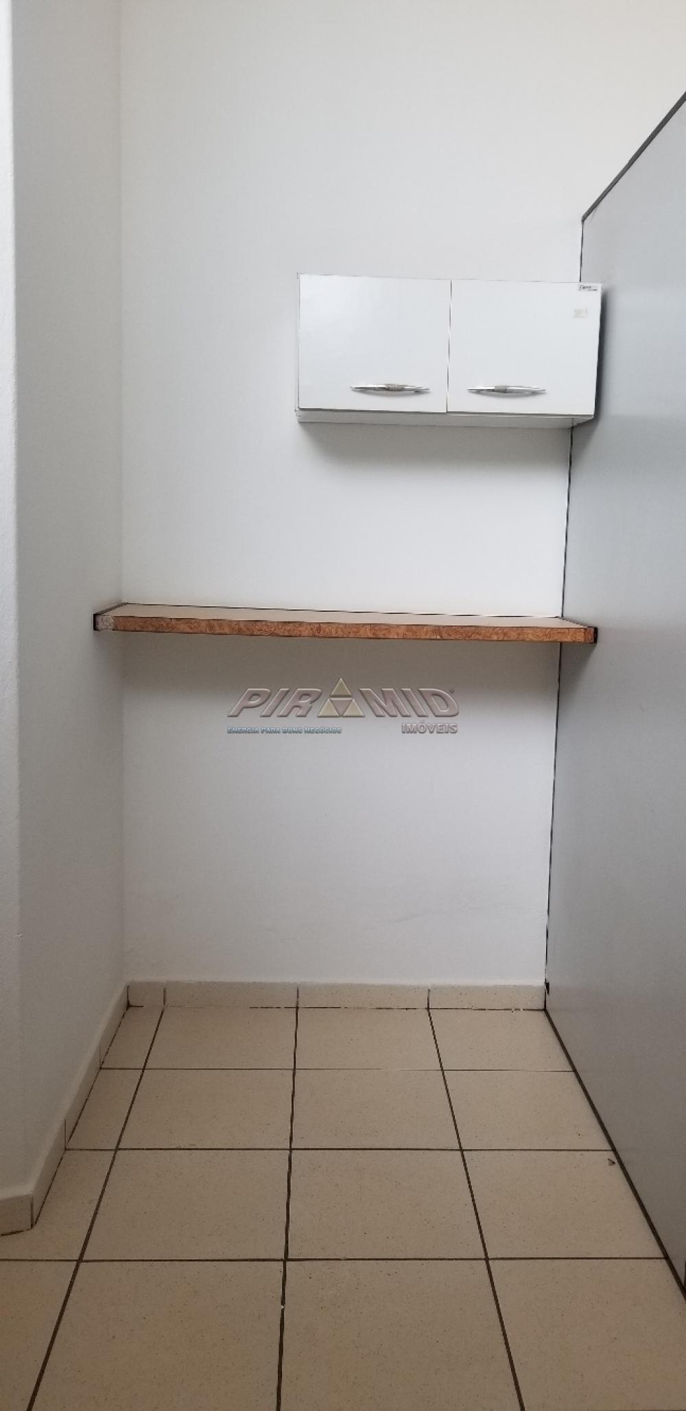 Alugar Comercial / Sala em Ribeir&atilde;o Preto R$ 1.050,00 - Foto 3