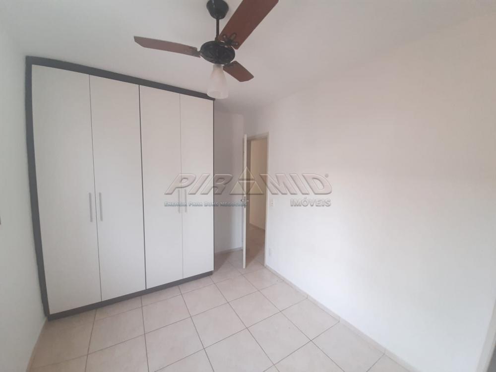 Alugar Apartamento / Padr&atilde;o em Ribeir&atilde;o Preto R$ 1.390,00 - Foto 4