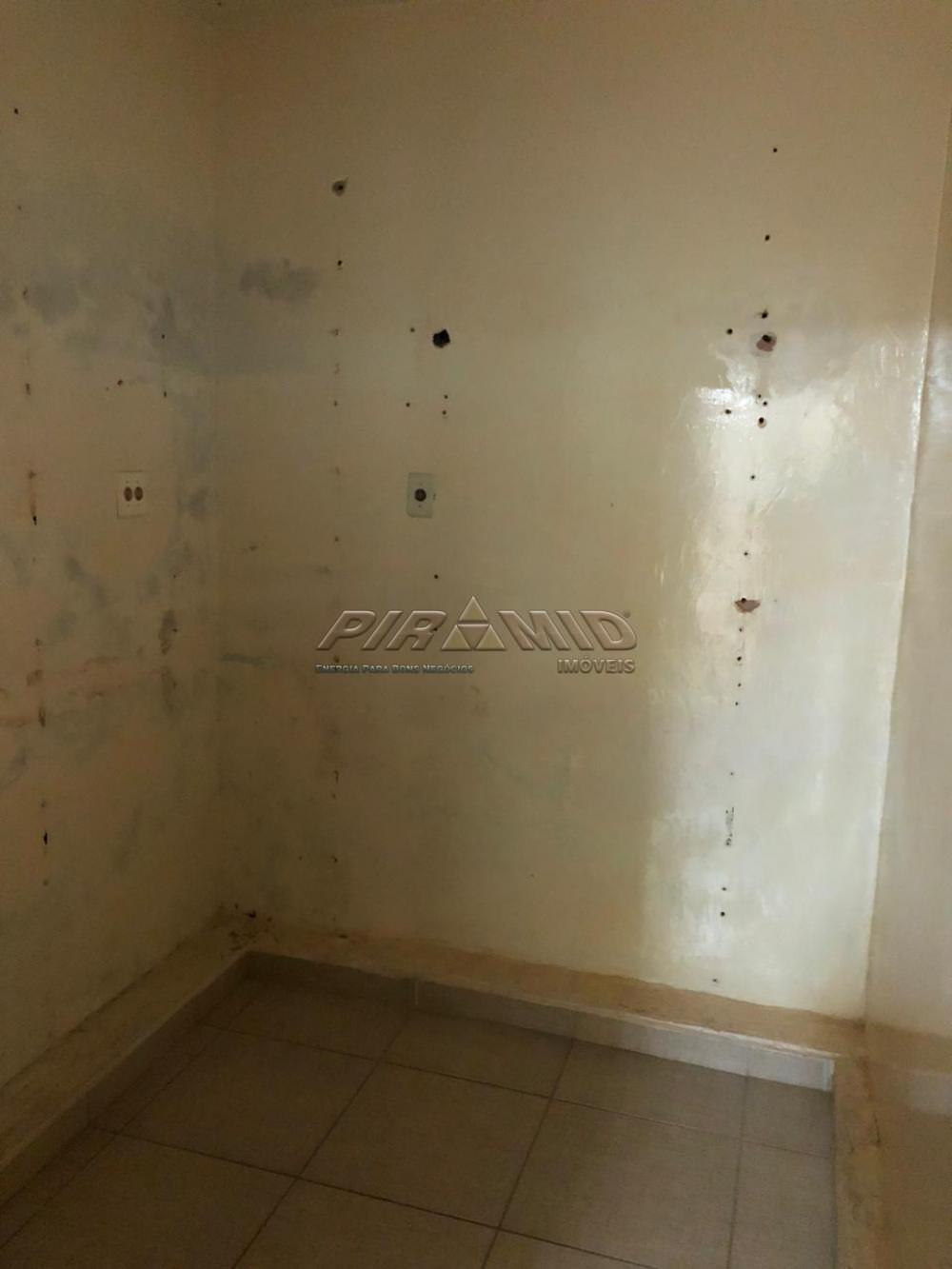 Alugar Casa / Padr&atilde;o em Ribeir&atilde;o Preto R$ 1.800,00 - Foto 8