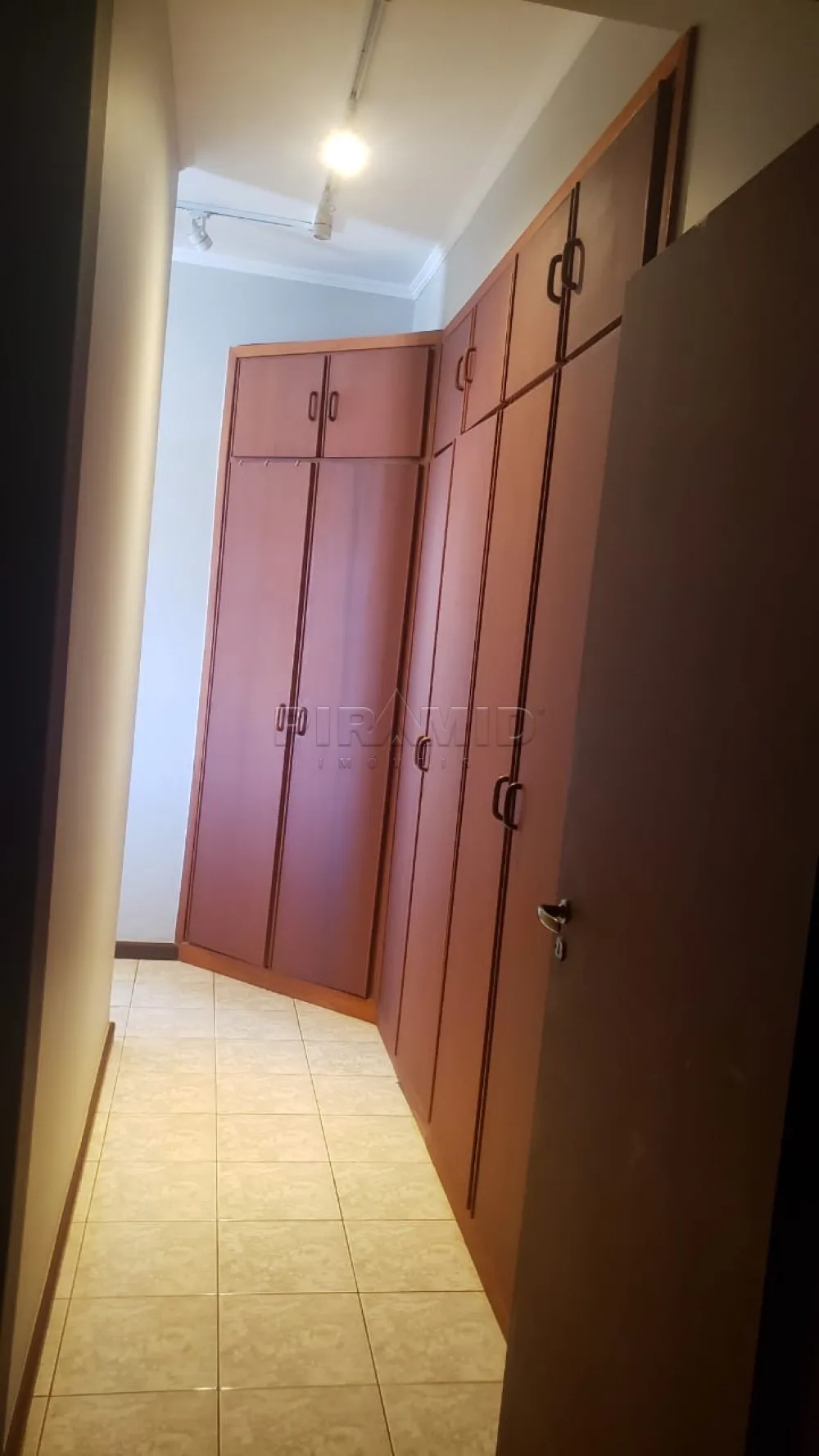 Alugar Apartamento / Padr&atilde;o em Ribeir&atilde;o Preto R$ 2.900,00 - Foto 8