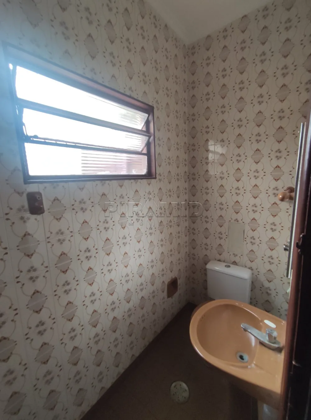 Alugar Casa / Padr&atilde;o em Ribeir&atilde;o Preto R$ 2.100,00 - Foto 16