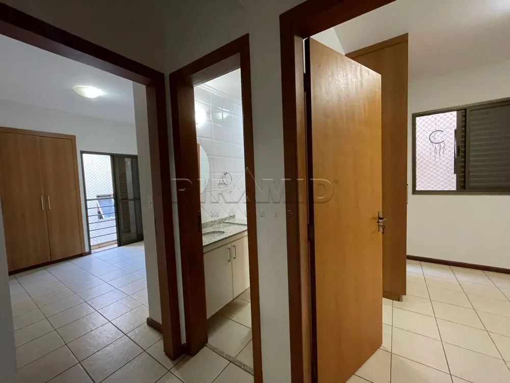Alugar Apartamento / Padr&atilde;o em Ribeir&atilde;o Preto R$ 1.800,00 - Foto 13