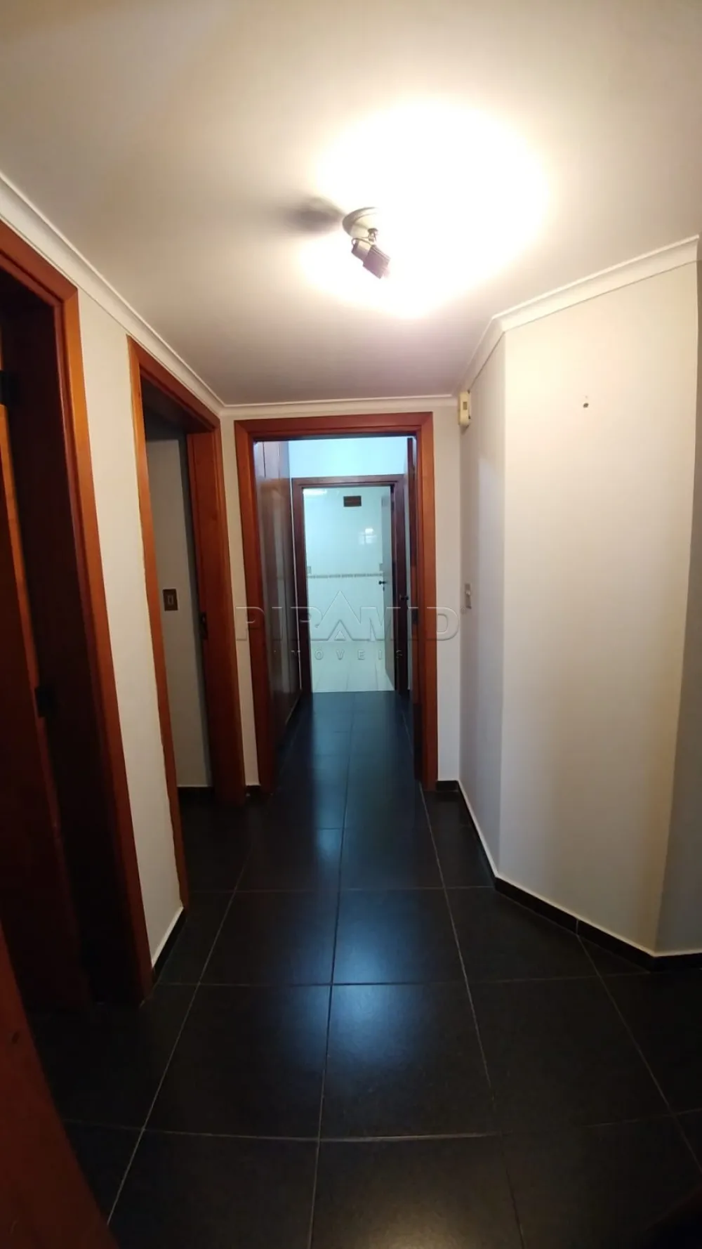 Alugar Apartamento / Padr&atilde;o em Ribeir&atilde;o Preto R$ 1.300,00 - Foto 12