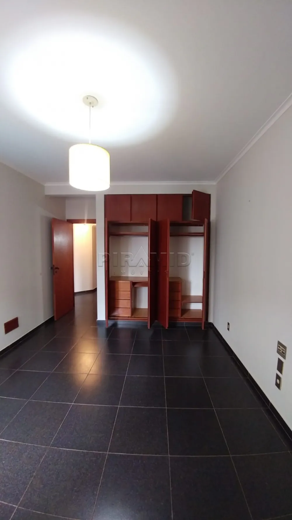 Alugar Apartamento / Padr&atilde;o em Ribeir&atilde;o Preto R$ 1.300,00 - Foto 23