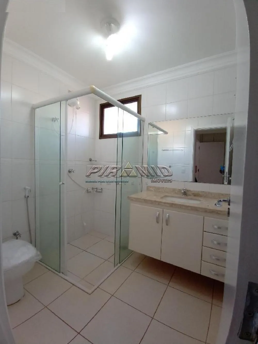 Alugar Apartamento / Padr&atilde;o em Ribeir&atilde;o Preto R$ 1.800,00 - Foto 12