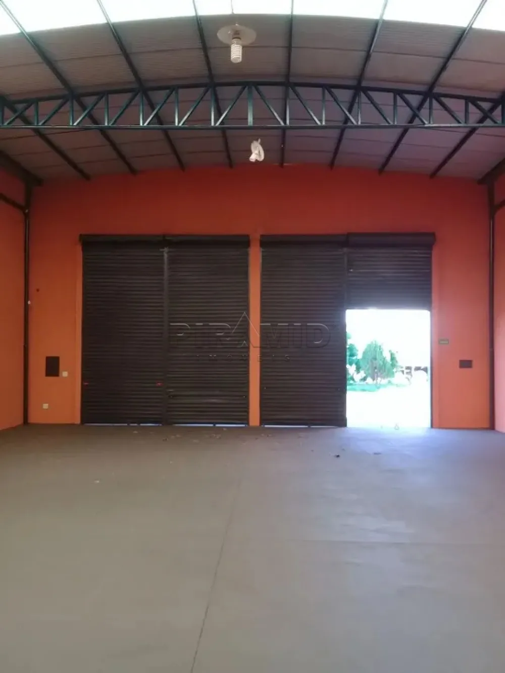 Alugar Comercial / Galp&atilde;o  Barrac&atilde;o em Ribeir&atilde;o Preto R$ 4.100,00 - Foto 3