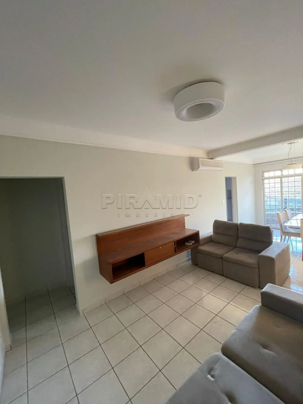 Alugar Apartamento / Padr&atilde;o em Ribeir&atilde;o Preto R$ 1.700,00 - Foto 2