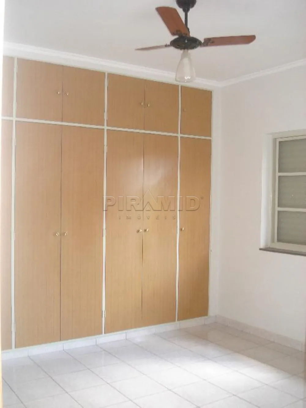 Alugar Apartamento / Padr&atilde;o em Ribeir&atilde;o Preto R$ 1.700,00 - Foto 8