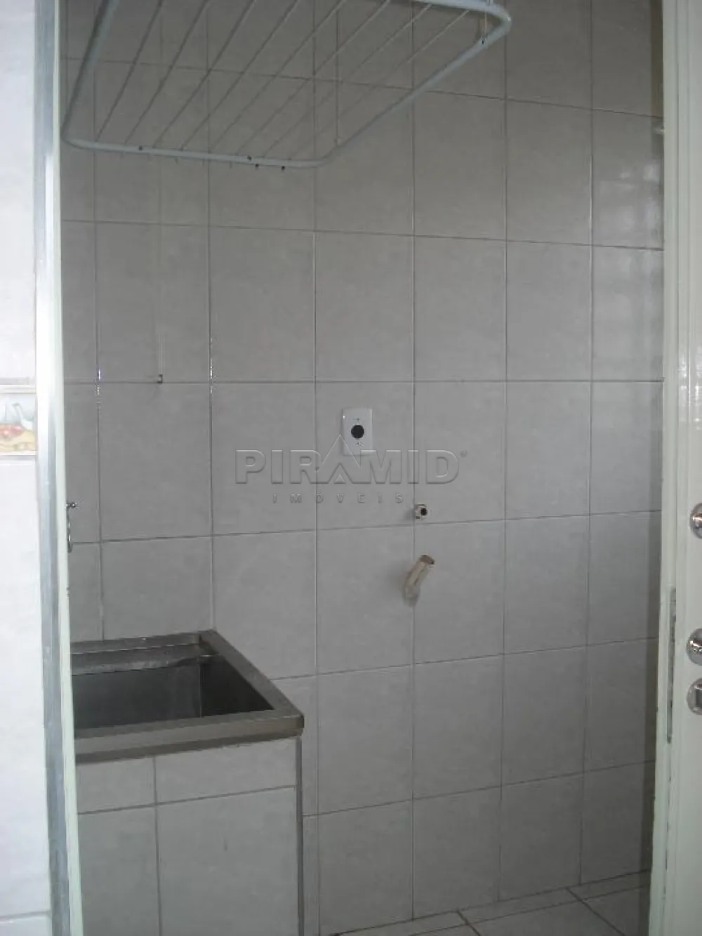 Alugar Apartamento / Padr&atilde;o em Ribeir&atilde;o Preto R$ 1.700,00 - Foto 12