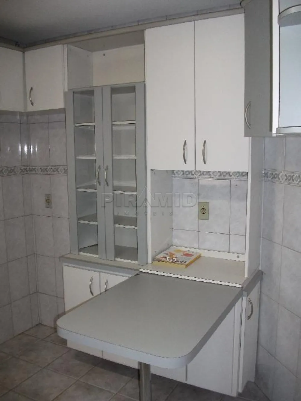 Alugar Apartamento / Padr&atilde;o em Ribeir&atilde;o Preto R$ 1.300,00 - Foto 6