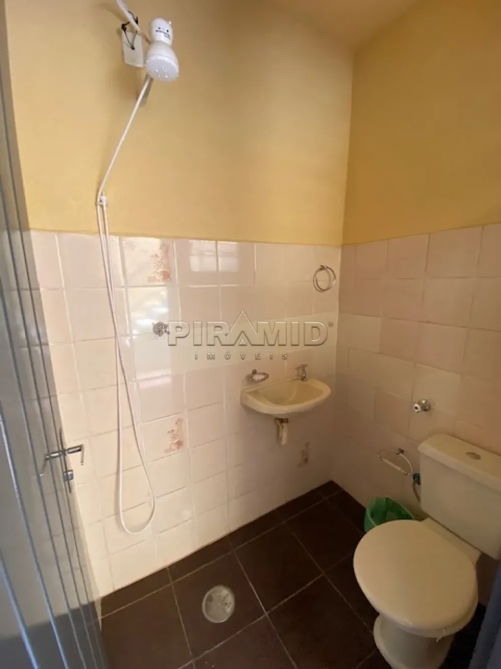 Alugar Casa / Padr&atilde;o em Ribeir&atilde;o Preto R$ 1.900,00 - Foto 11