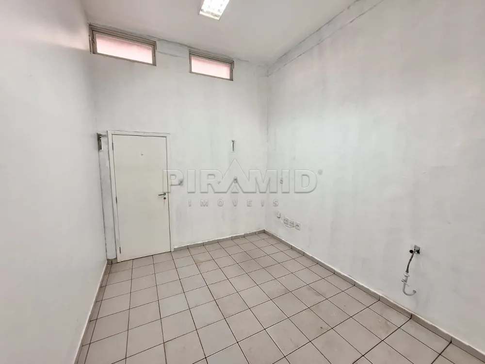 Alugar Casa / Padr&atilde;o em Ribeir&atilde;o Preto R$ 18.000,00 - Foto 12