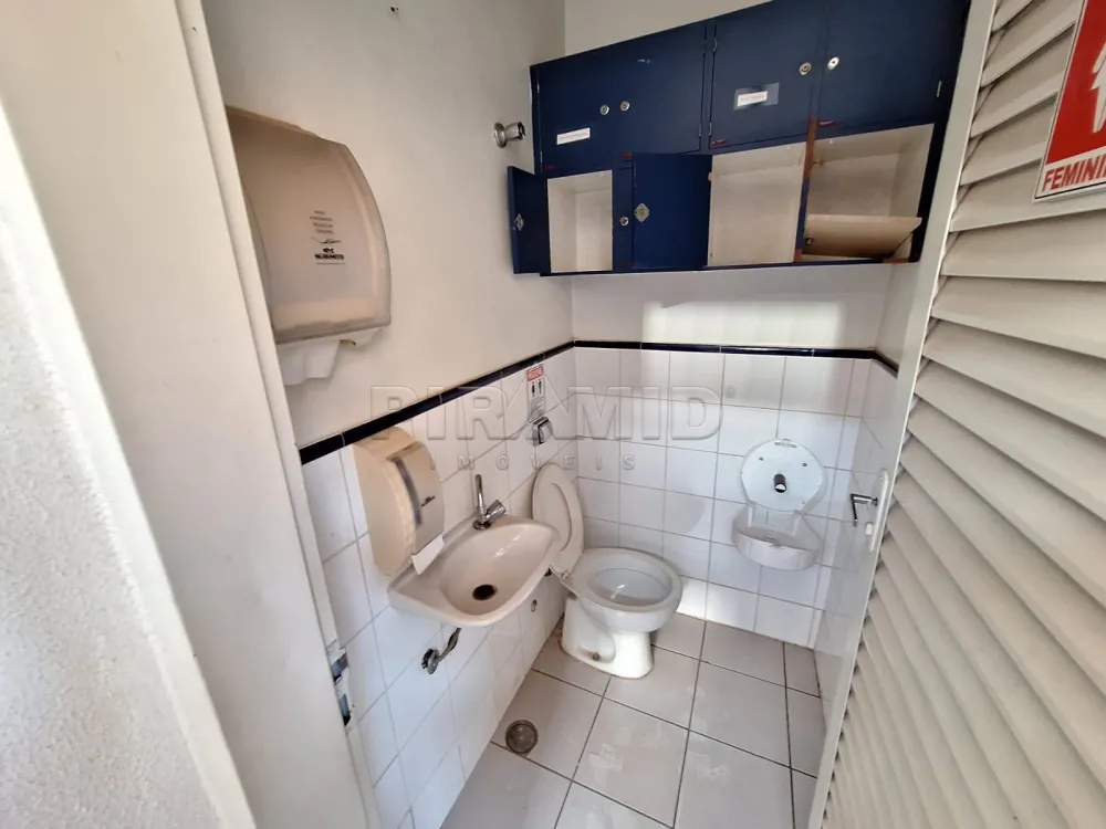 Alugar Casa / Padr&atilde;o em Ribeir&atilde;o Preto R$ 18.000,00 - Foto 24