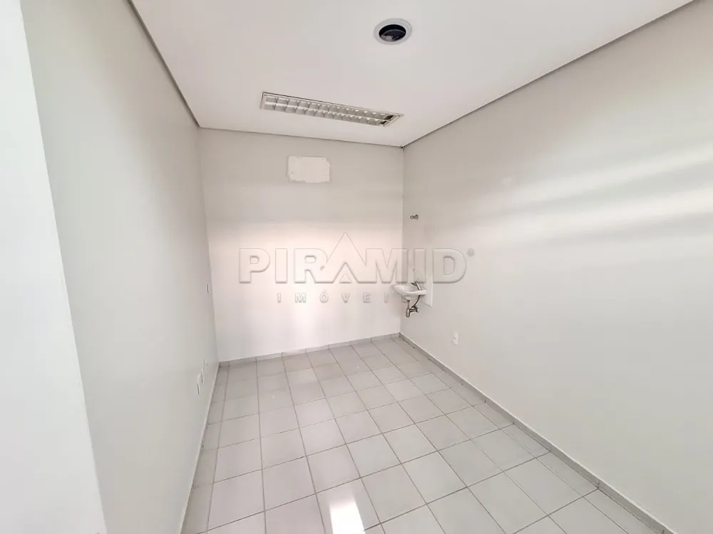 Alugar Casa / Padr&atilde;o em Ribeir&atilde;o Preto R$ 18.000,00 - Foto 32