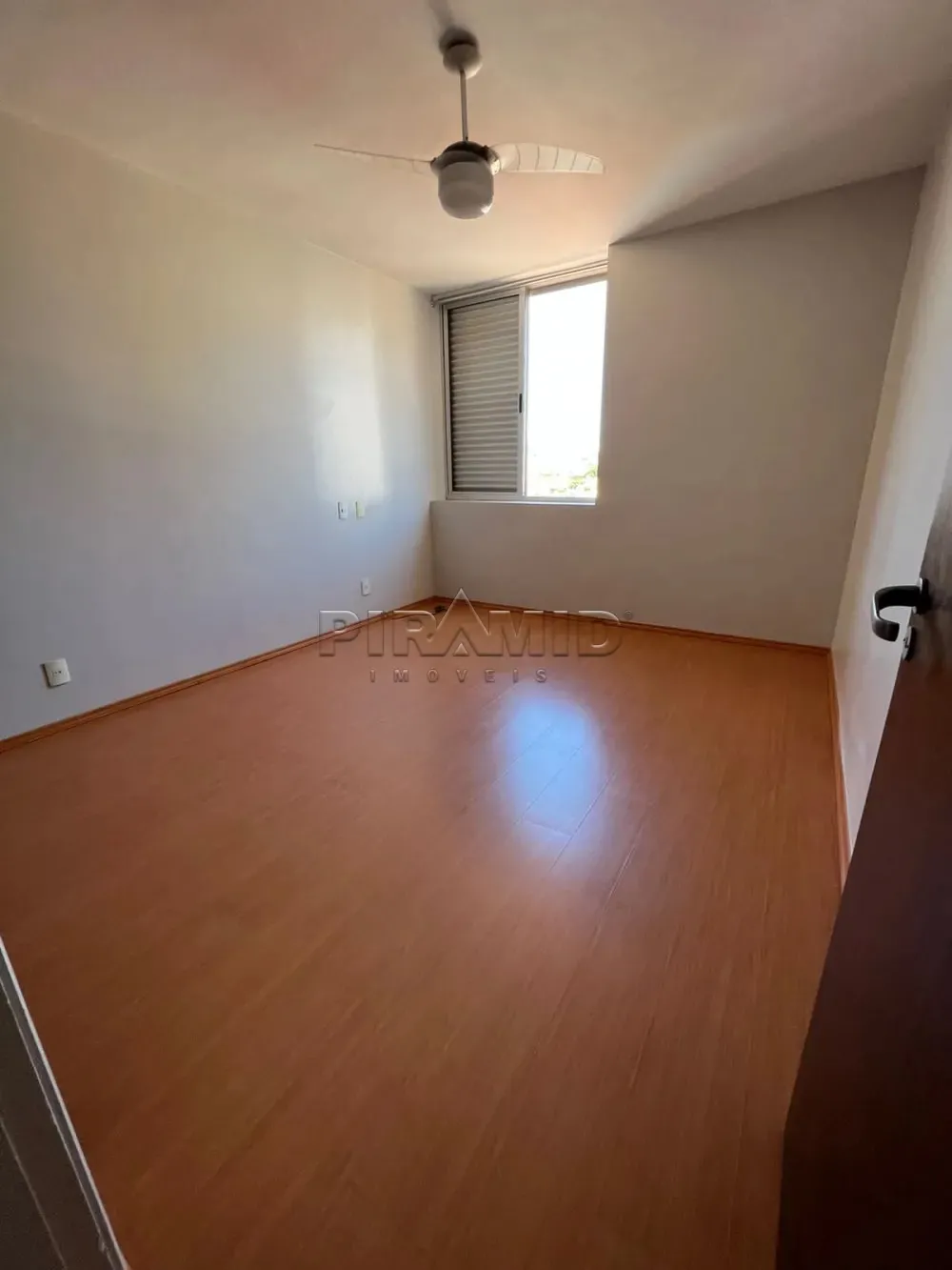 Alugar Apartamento / Padr&atilde;o em Ribeir&atilde;o Preto R$ 1.700,00 - Foto 10