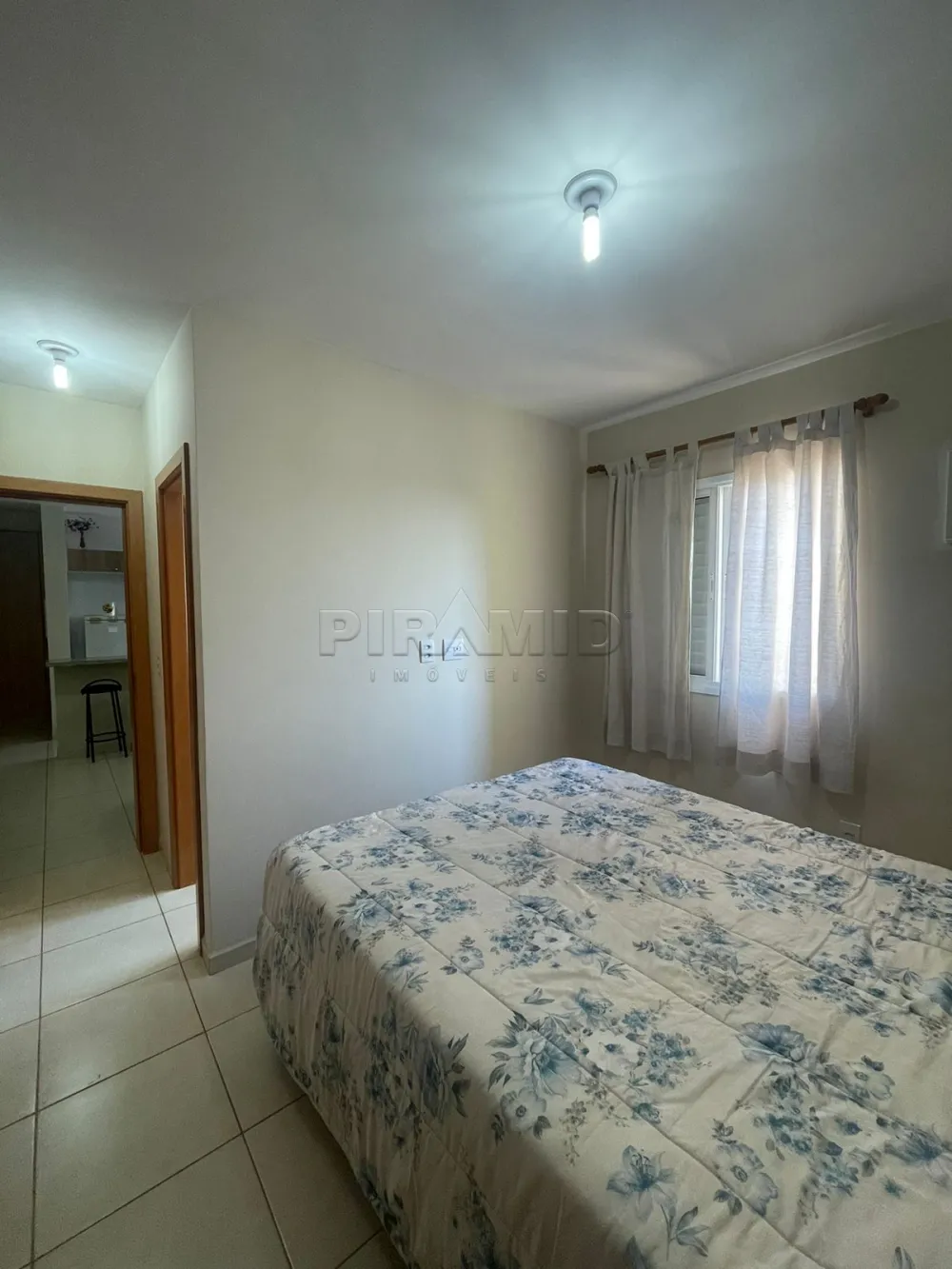Alugar Apartamento / Padr&atilde;o em Ribeir&atilde;o Preto R$ 1.800,00 - Foto 13
