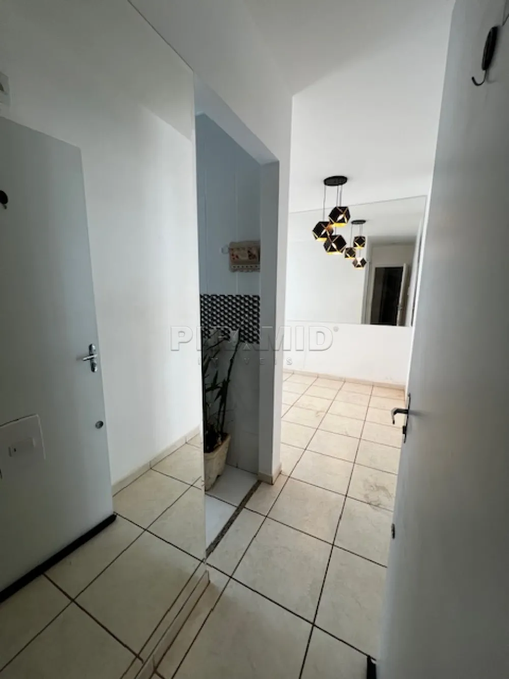 Alugar Apartamento / Padr&atilde;o em Ribeir&atilde;o Preto R$ 1.400,00 - Foto 1