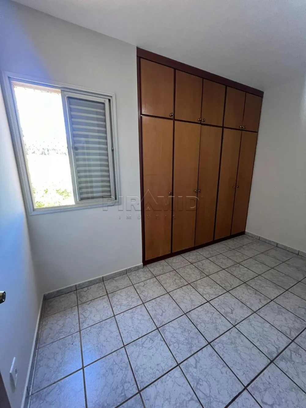 Alugar Apartamento / Padr&atilde;o em Ribeir&atilde;o Preto R$ 900,00 - Foto 8