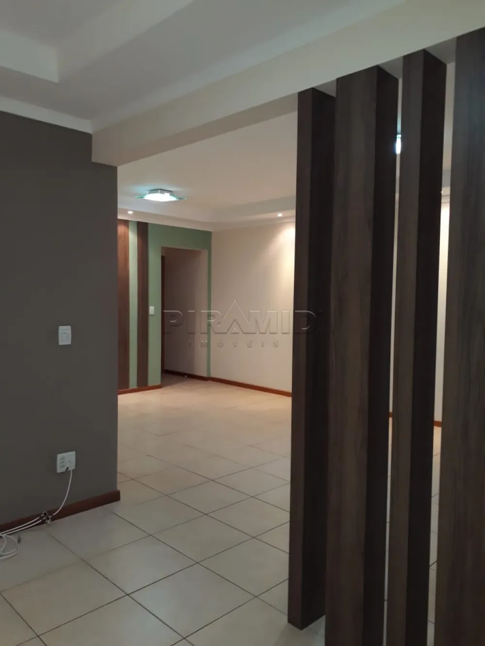 Alugar Apartamento / Padr&atilde;o em Ribeir&atilde;o Preto R$ 3.500,00 - Foto 4