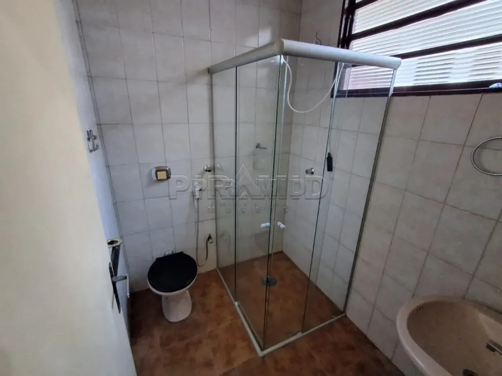 Alugar Casa / Padr&atilde;o em Ribeir&atilde;o Preto R$ 1.800,00 - Foto 32