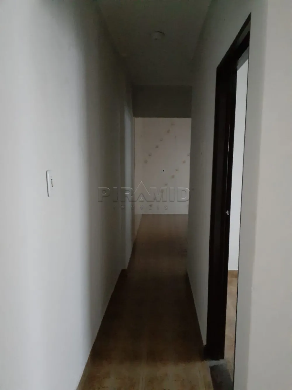 Alugar Apartamento / Padr&atilde;o em Ribeir&atilde;o Preto R$ 750,00 - Foto 4