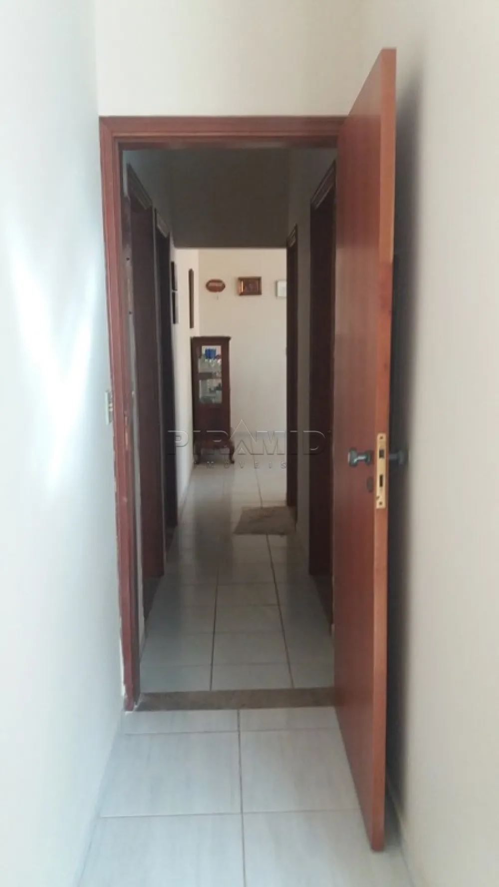 Alugar Casa / Padr&atilde;o em Ribeir&atilde;o Preto R$ 4.800,00 - Foto 3
