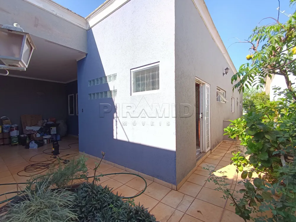 Alugar Casa / Padr&atilde;o em Ribeir&atilde;o Preto R$ 3.000,00 - Foto 2