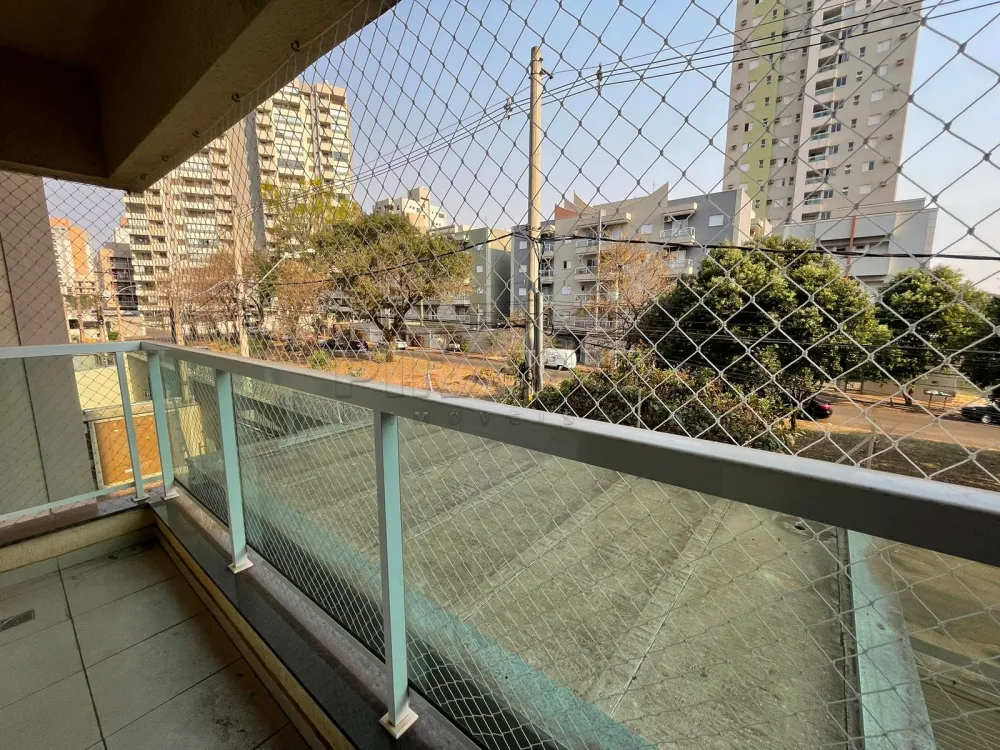 Alugar Apartamento / Padr&atilde;o em Ribeir&atilde;o Preto R$ 1.700,00 - Foto 18