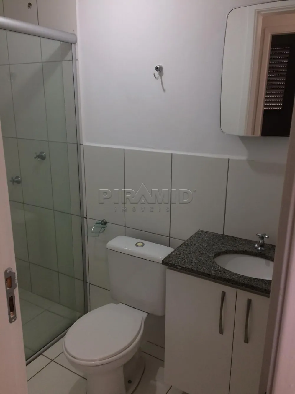 Alugar Apartamento / Padr&atilde;o em Ribeir&atilde;o Preto R$ 1.700,00 - Foto 5