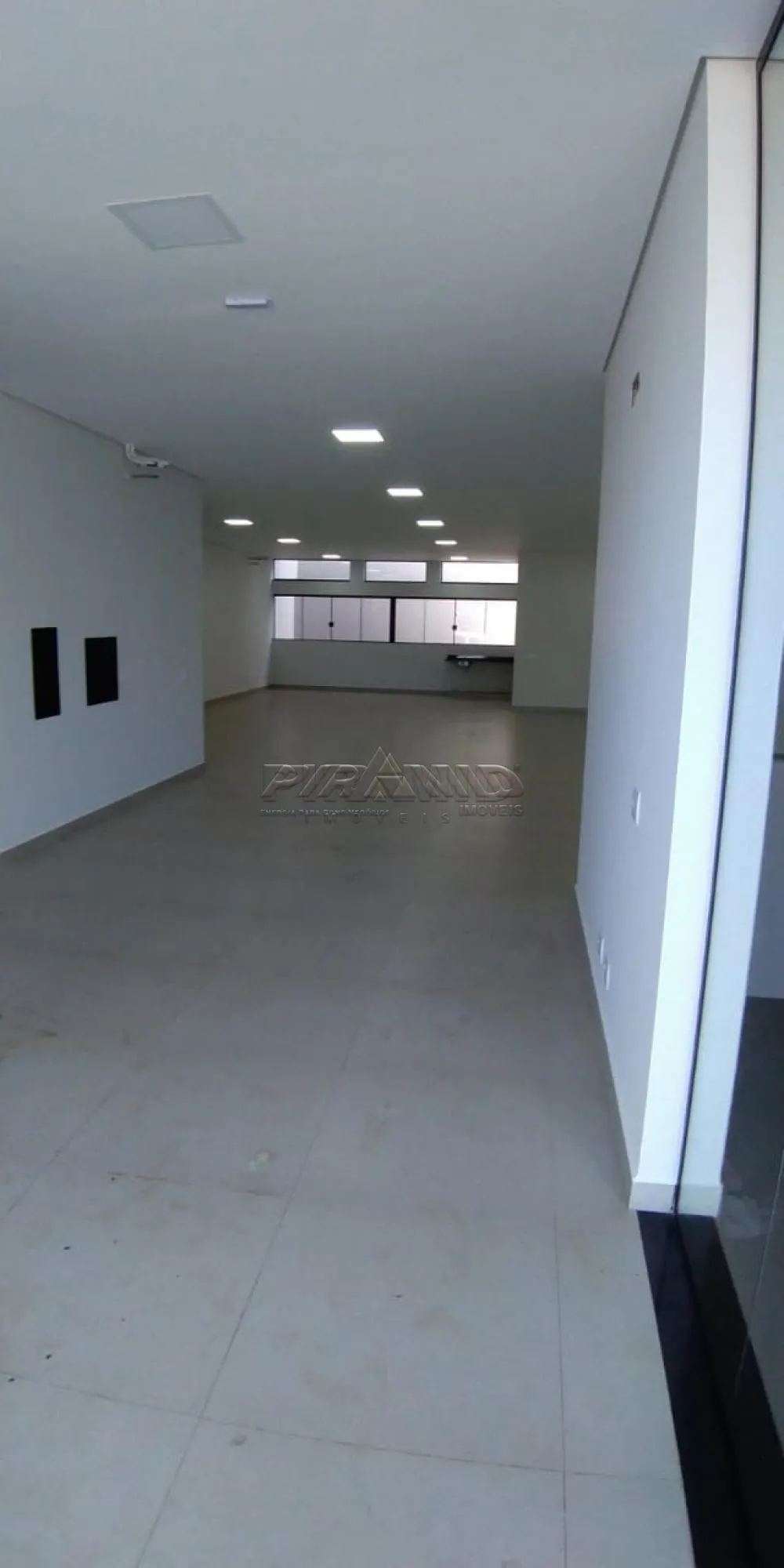Alugar Comercial / Sal&atilde;o em Ribeir&atilde;o Preto R$ 27.000,00 - Foto 1