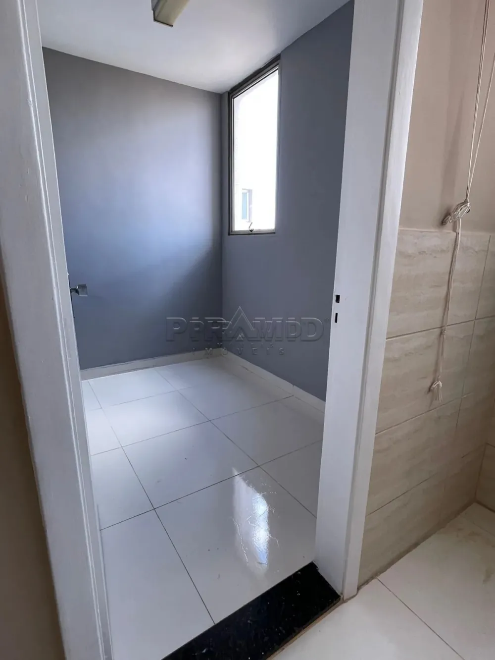 Alugar Apartamento / Padr&atilde;o em Ribeir&atilde;o Preto R$ 1.800,00 - Foto 11