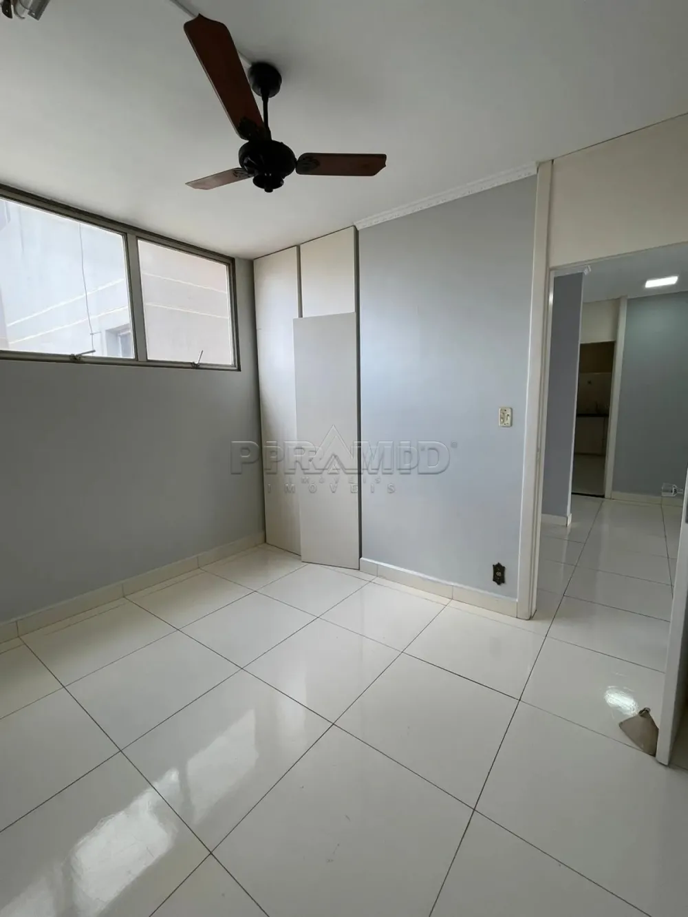 Alugar Apartamento / Padr&atilde;o em Ribeir&atilde;o Preto R$ 1.800,00 - Foto 15