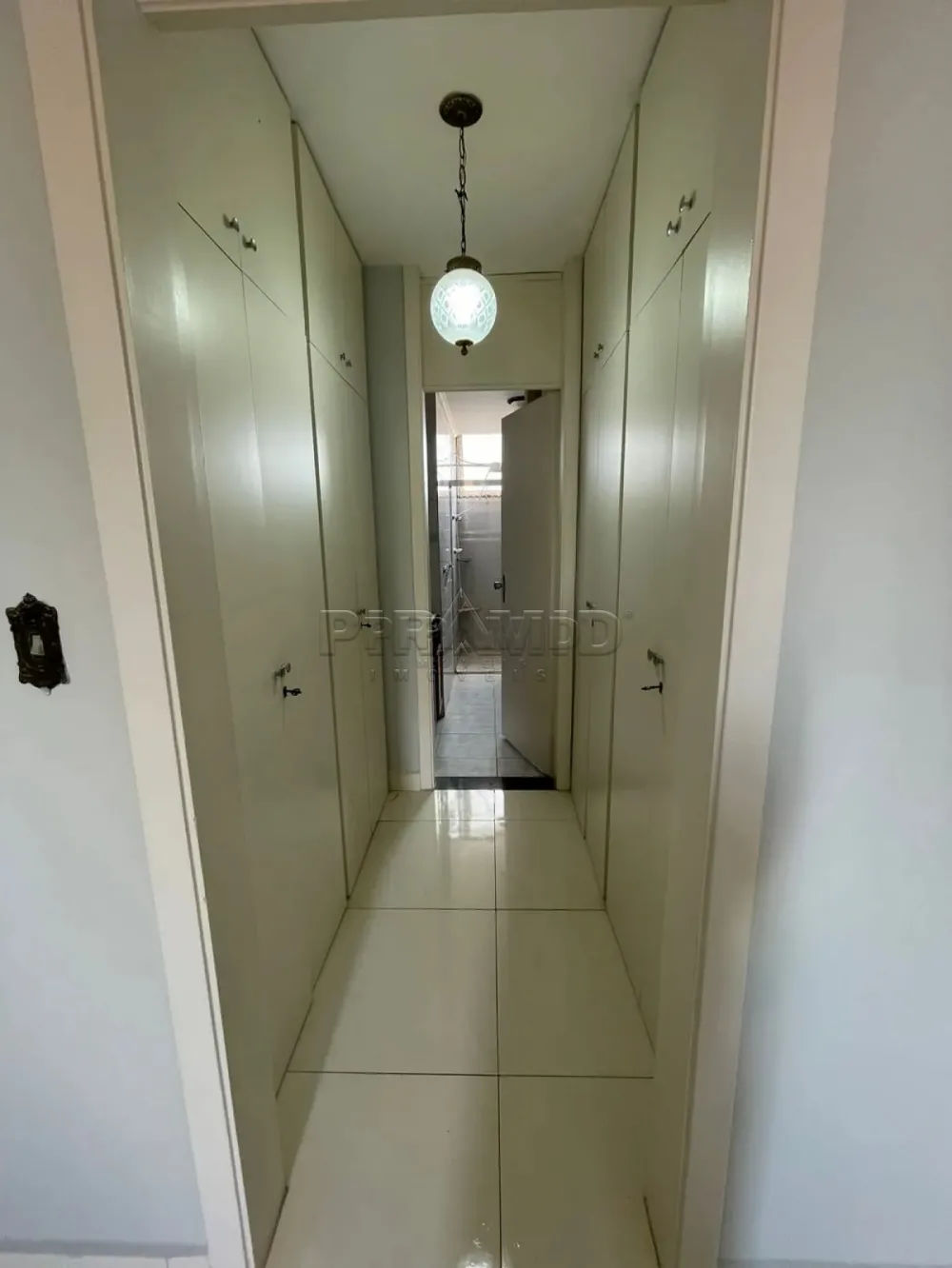 Alugar Apartamento / Padr&atilde;o em Ribeir&atilde;o Preto R$ 1.800,00 - Foto 17