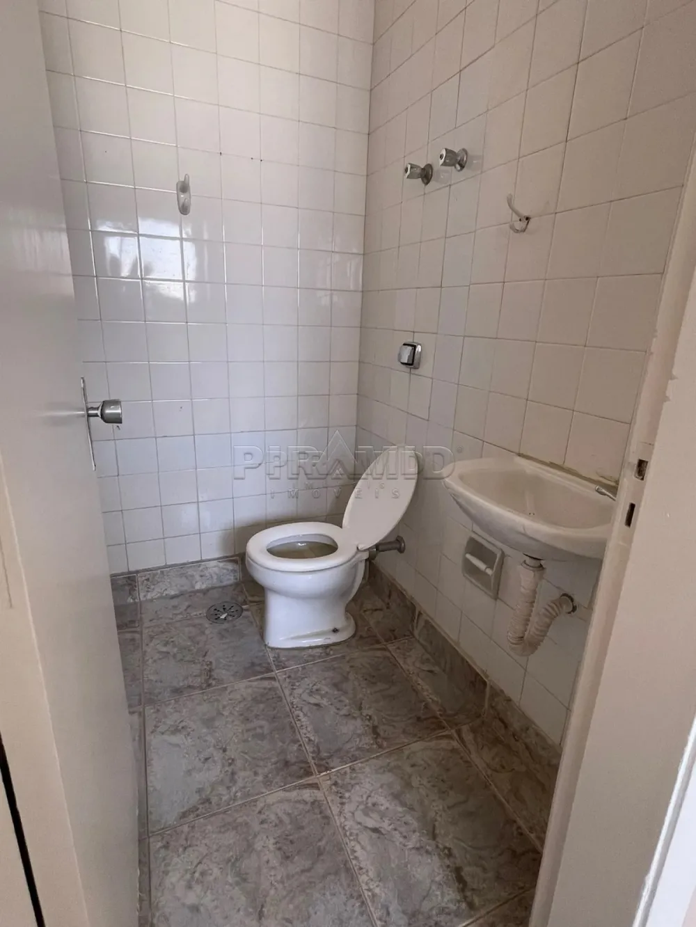 Alugar Apartamento / Padr&atilde;o em Ribeir&atilde;o Preto R$ 1.800,00 - Foto 22