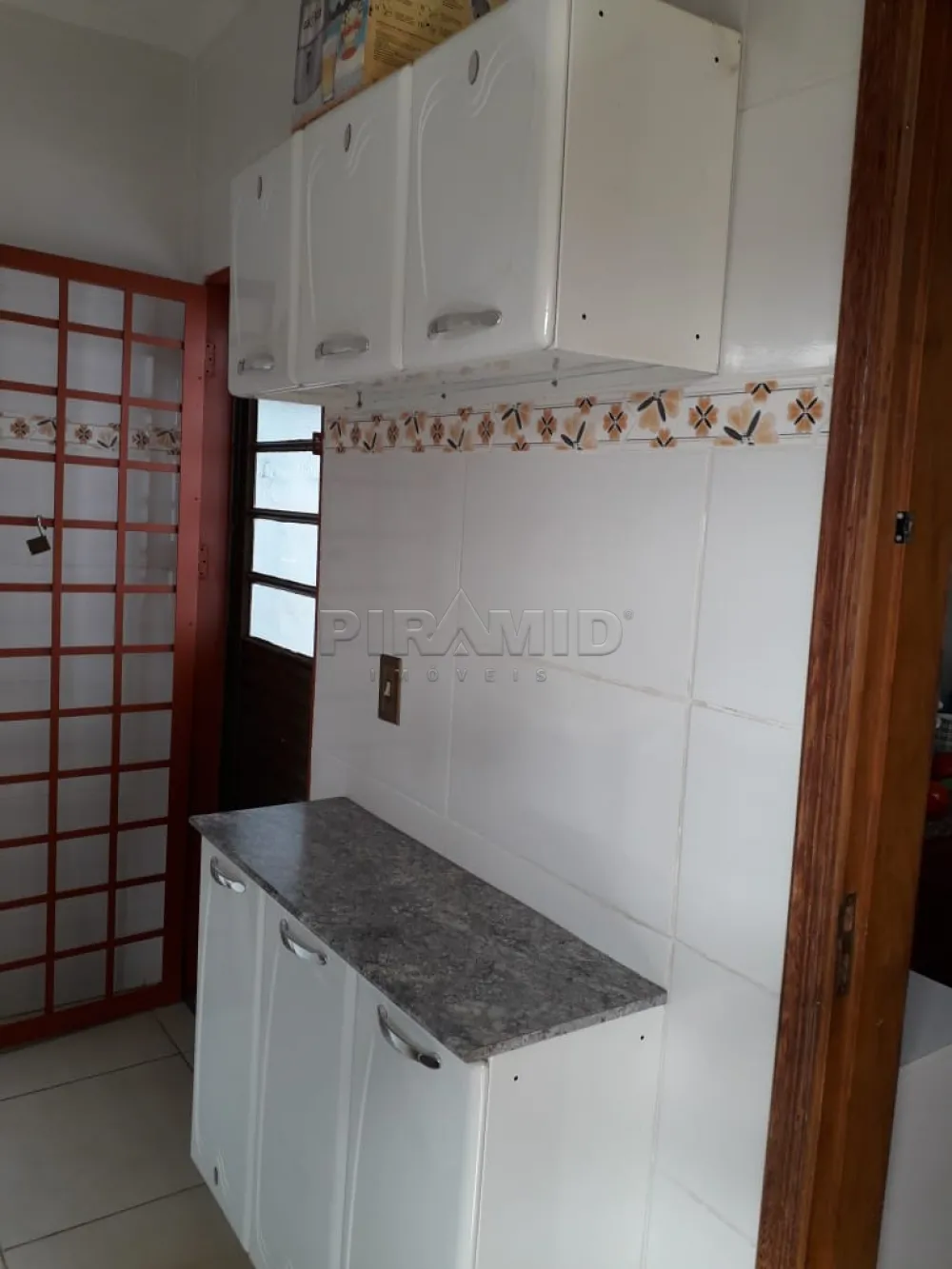 Comprar Casa / Padr&atilde;o em Ribeir&atilde;o Preto R$ 450.000,00 - Foto 18