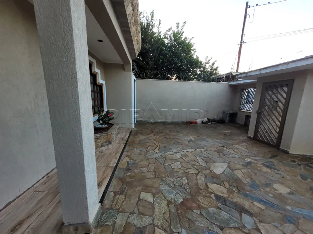 Alugar Casa / Padr&atilde;o em Ribeir&atilde;o Preto R$ 1.800,00 - Foto 1