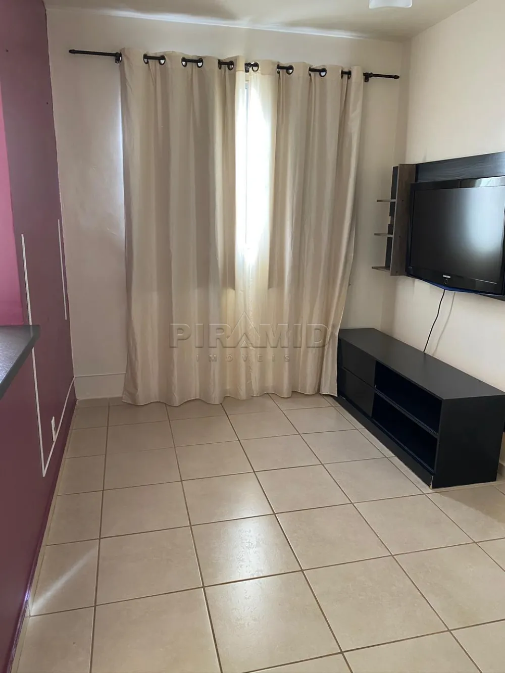 Alugar Apartamento / Padr&atilde;o em Ribeir&atilde;o Preto R$ 1.100,00 - Foto 1