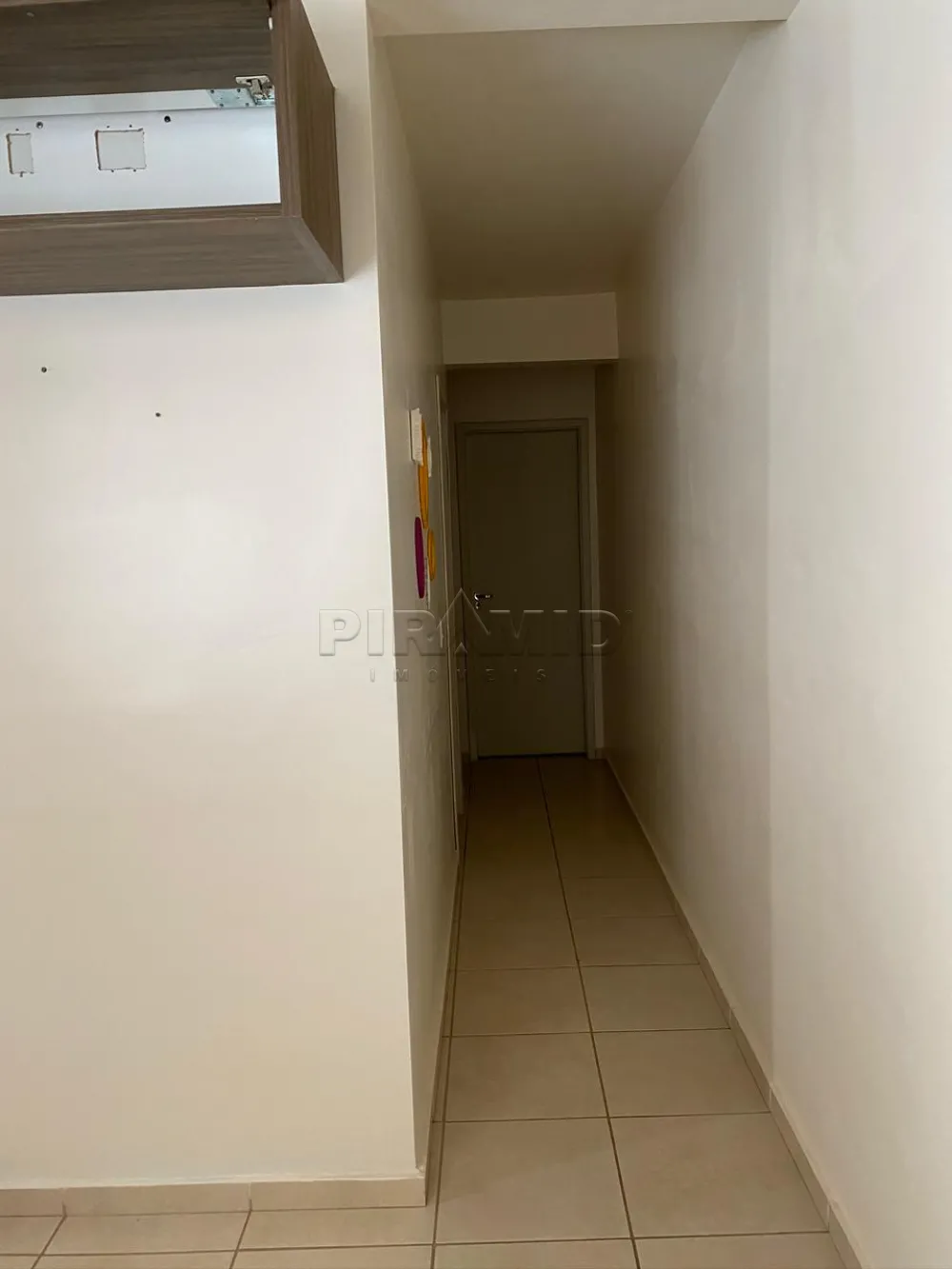 Alugar Apartamento / Padr&atilde;o em Ribeir&atilde;o Preto R$ 1.100,00 - Foto 3