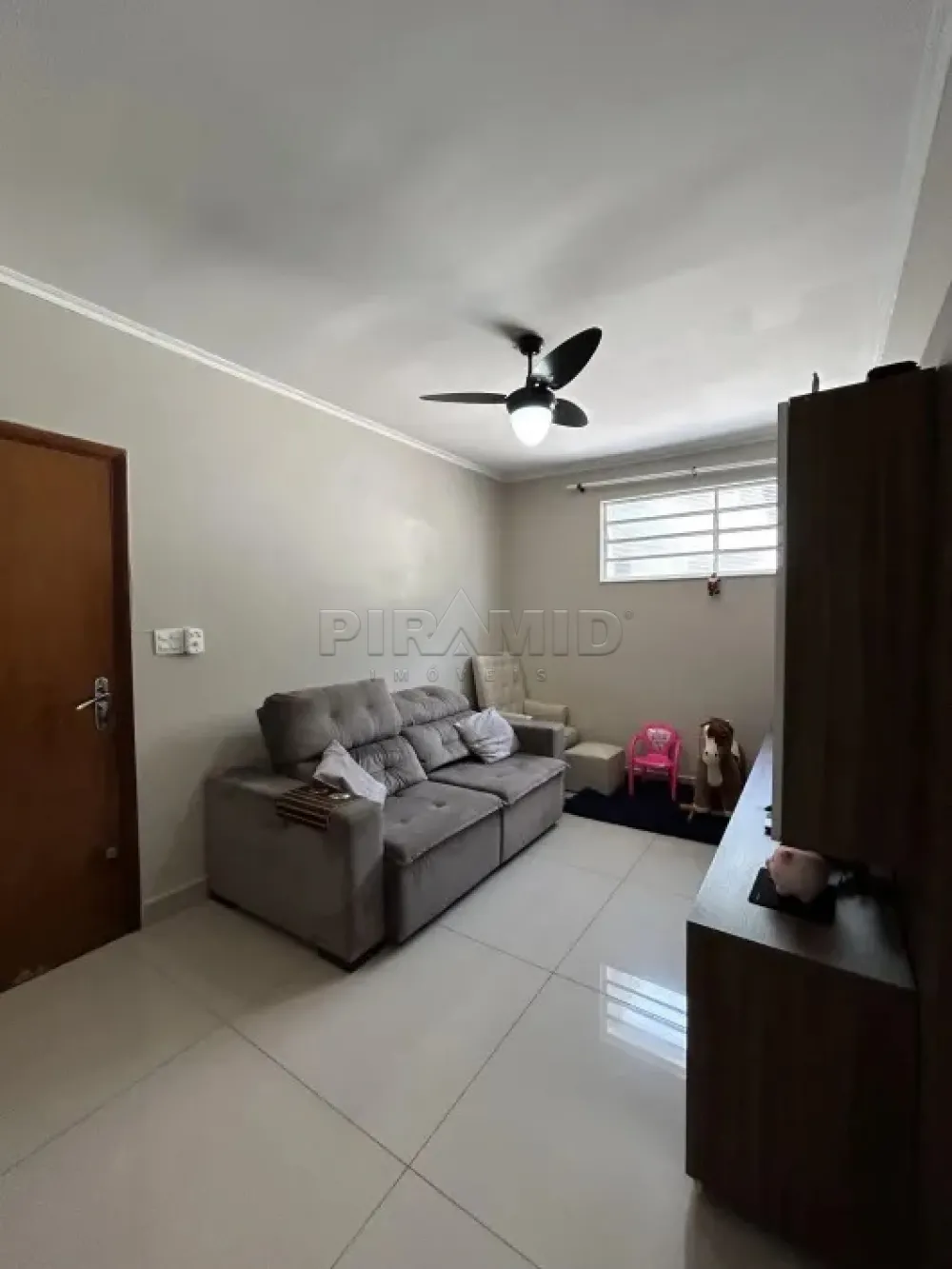 Alugar Casa / Padr&atilde;o em Ribeir&atilde;o Preto R$ 1.600,00 - Foto 6