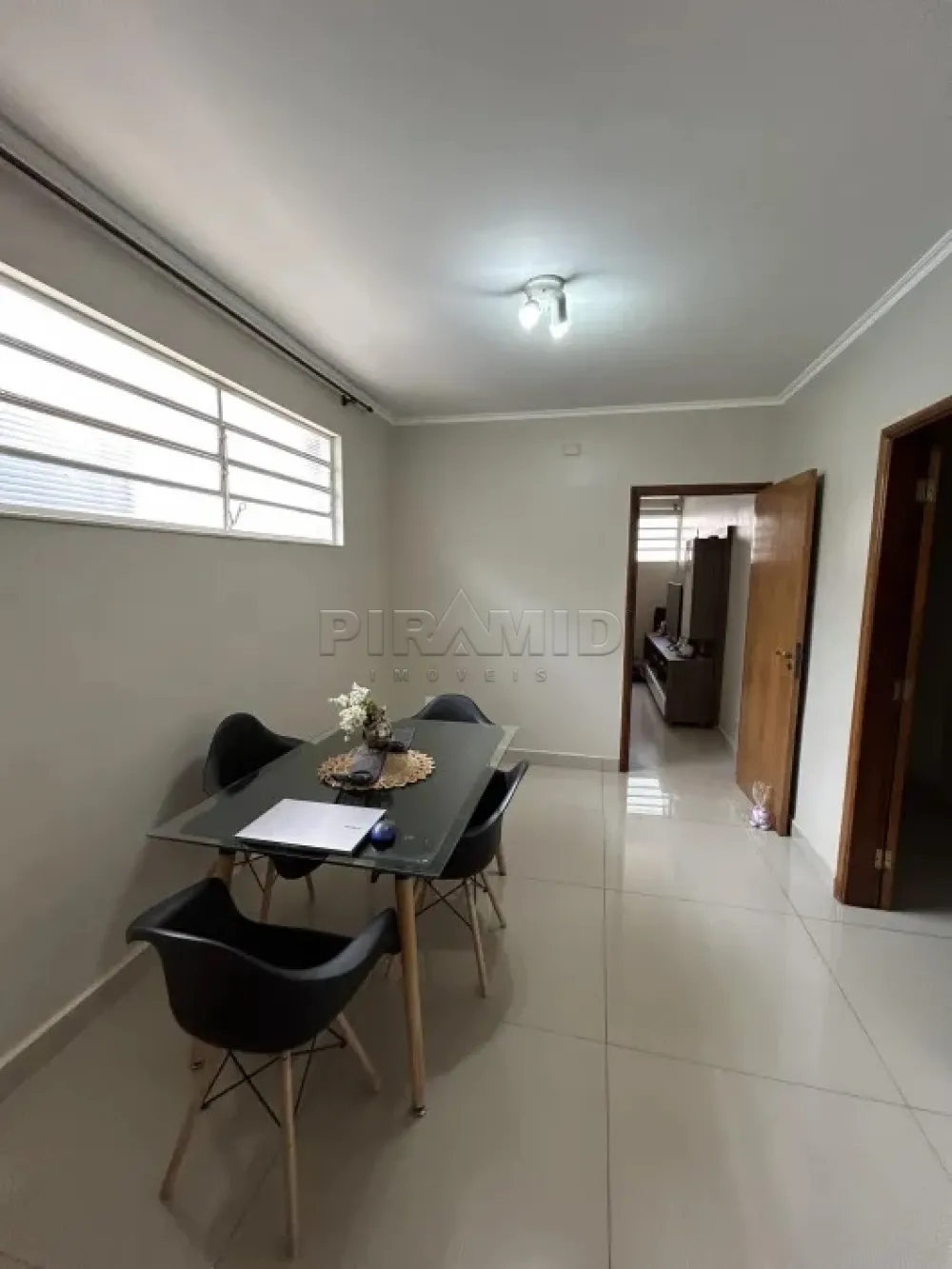 Alugar Casa / Padr&atilde;o em Ribeir&atilde;o Preto R$ 1.600,00 - Foto 7