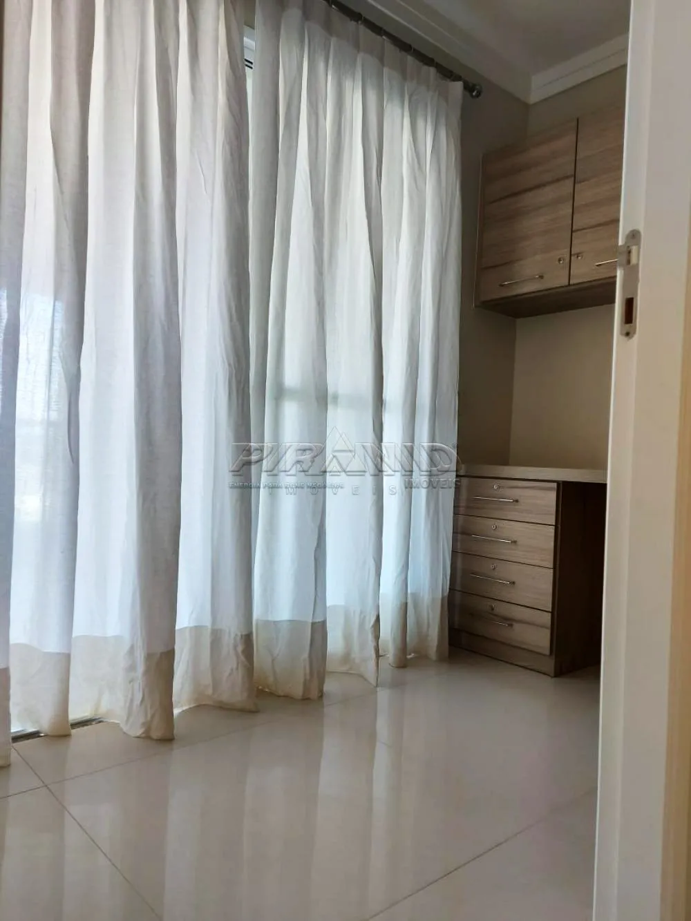 Alugar Apartamento / Padr&atilde;o em Ribeir&atilde;o Preto R$ 5.100,00 - Foto 28