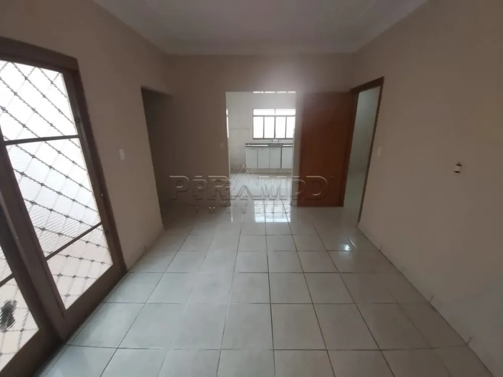 Alugar Casa / Padr&atilde;o em Ribeir&atilde;o Preto R$ 1.700,00 - Foto 4