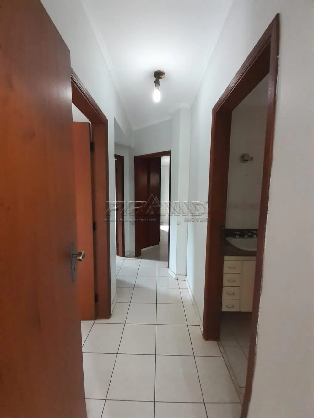 Alugar Apartamento / Padr&atilde;o em Ribeir&atilde;o Preto R$ 2.200,00 - Foto 5