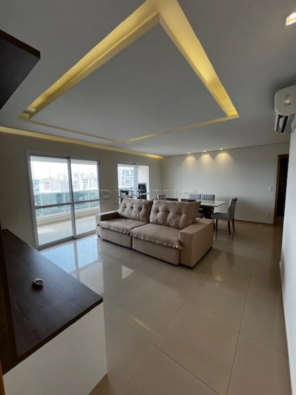 Alugar Apartamento / Padr&atilde;o em Ribeir&atilde;o Preto R$ 6.600,00 - Foto 3