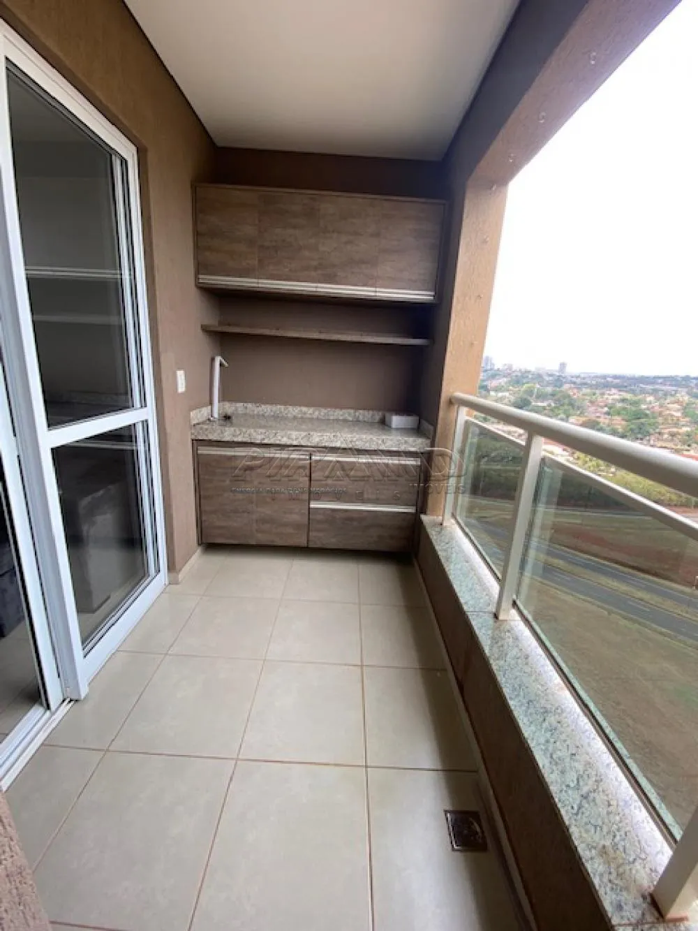 Alugar Apartamento / Padr&atilde;o em Ribeir&atilde;o Preto R$ 2.200,00 - Foto 3