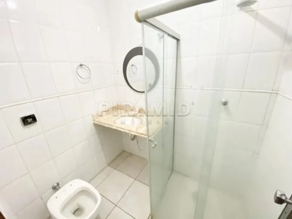Alugar Apartamento / Padr&atilde;o em Ribeir&atilde;o Preto R$ 1.750,00 - Foto 3